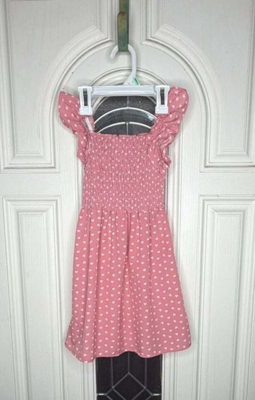 Girls Pink Smocked Short Sleeve Dress Size 4T Pink White Hearts